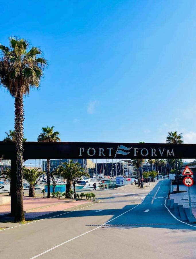 Yacht Hotel Barcelona Сант Адриа де Бесос Екстериор снимка