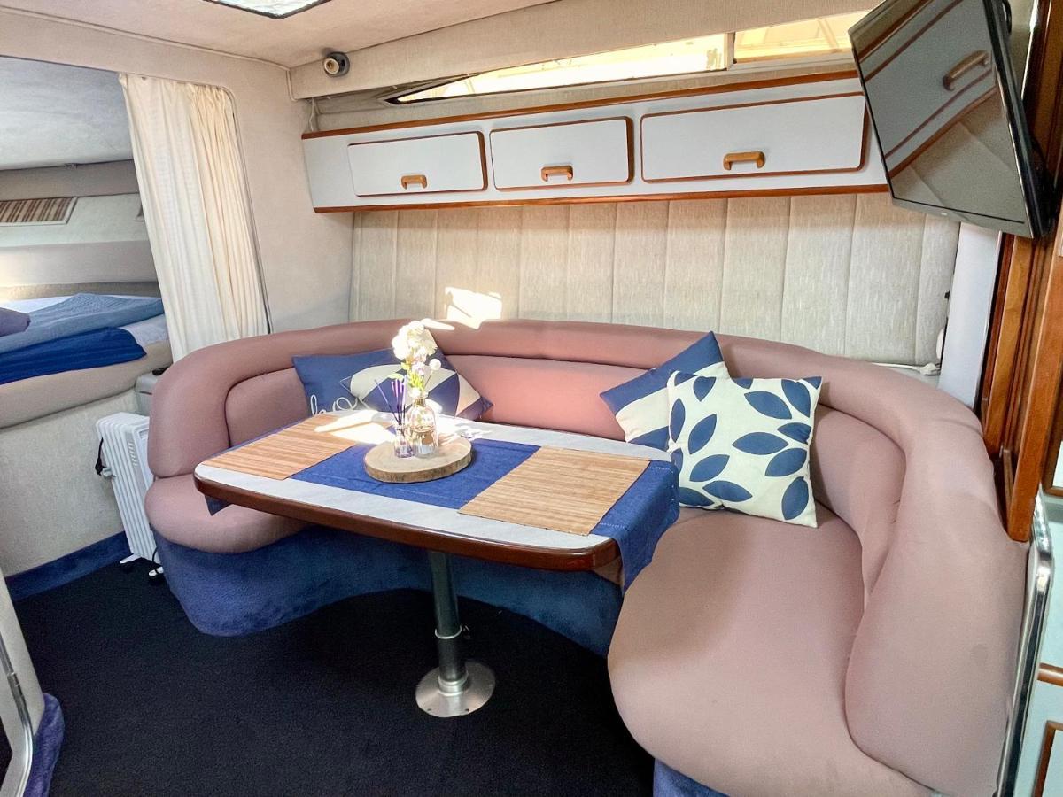 Yacht Hotel Barcelona Сант Адриа де Бесос Екстериор снимка